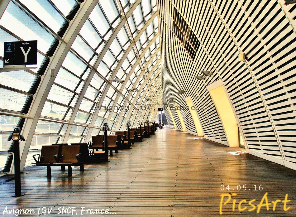 Avignon TGV-SNCF, Francia
